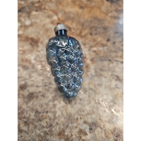 Vintage Unsilvered Blue Grapes Cluster Tree Glass Christmas Tree Ornament - Picture 6 of 6